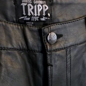 New Tripp NYC Black Pleather Skinny Pant (size 27)